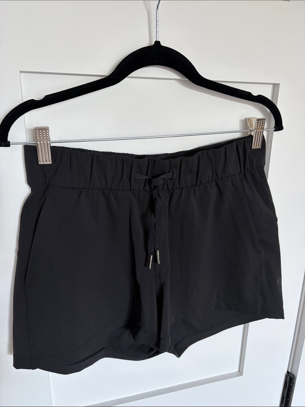 Lululemon Athletica On The Fly (2.5”) Black  Women’s Shorts